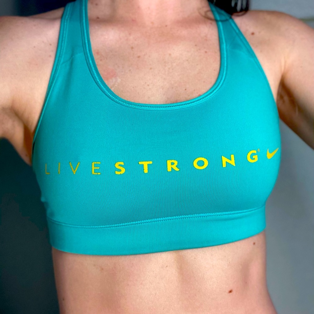 ⭐️ Small Nike Pro Livestrong Sports Bra 🏃🏼‍♀️⭐️